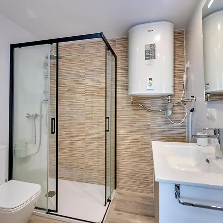 Vb Diana 1br Marina & Sea Views